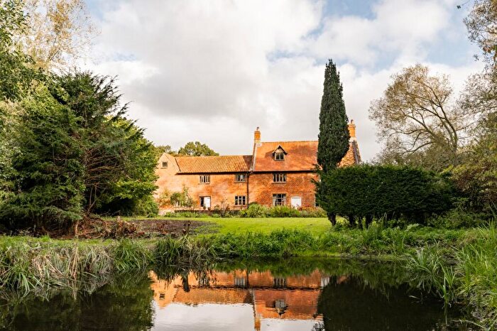 5 Bedroom Detached House For Sale In Drabblegate, Aylsham, Norwich, Norfolk, NR11