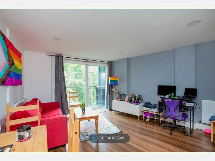2 Bedroom Flat To Rent In Xchange Point, London, N7