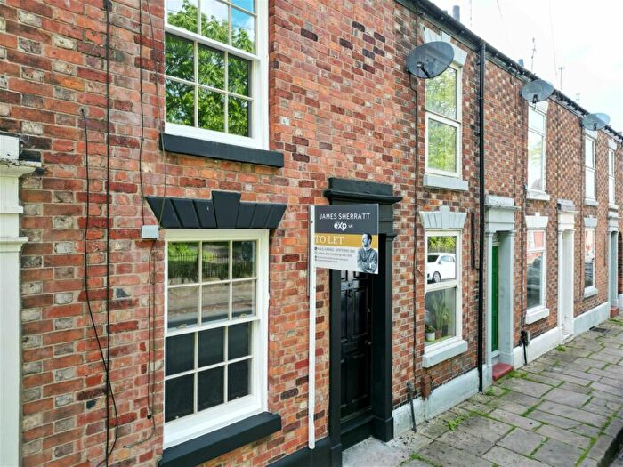 2 Bedroom Terraced House To Rent In James Street, Macclesfield, SK11