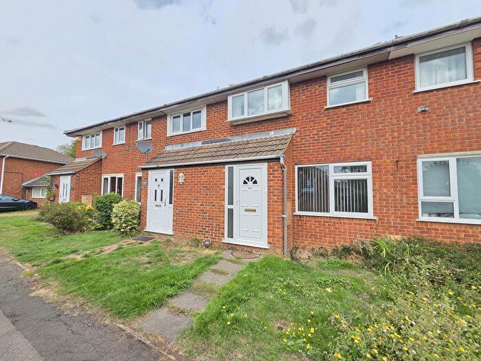 3 Bedroom Terraced House For Sale In Favell Drive, Furzton, Milton Keynes, MK4