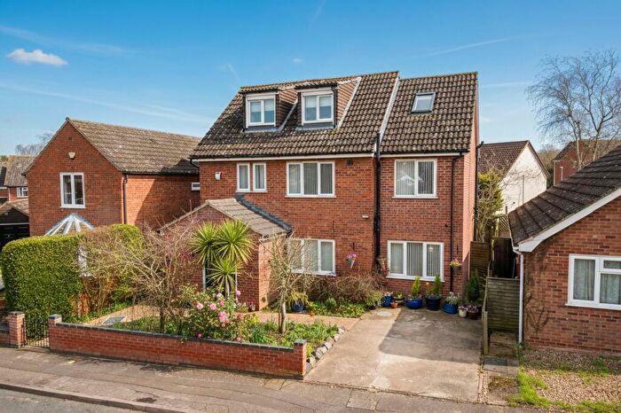 4 Bedroom Detached House For Sale In Peverell Road, Bowthorpe, Norwich, NR5