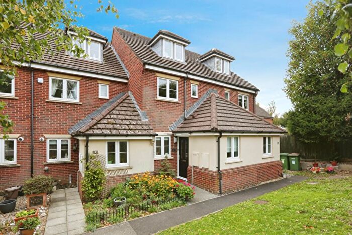3 Bedroom Town House For Sale In Walker Place, Hamble, Southampton, Hampshire, SO31