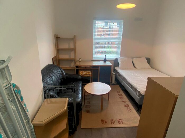 Studio To Rent In Archway Road, London, N6
