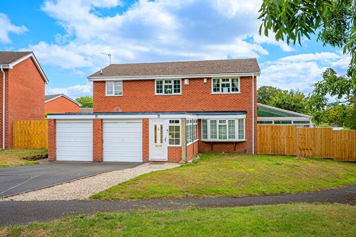 4 Bedroom Detached House For Sale In Knightsbridge Crescent, Stirchley, Telford, TF3