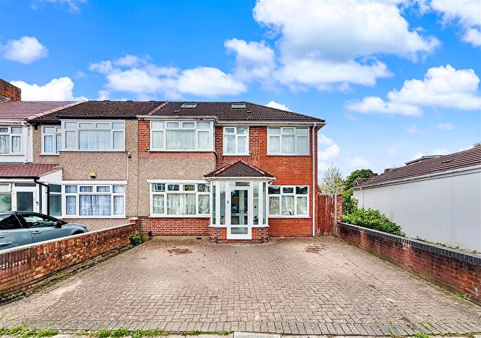 5 Bedroom End Terrace House For Sale In Clunbury Avenue, Norwood Green, UB2