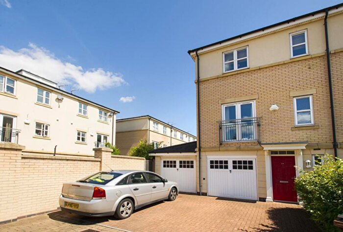 3 Bedroom Semi-Detached House To Rent In The Quays, Castle Marina, Nottingham, NG7