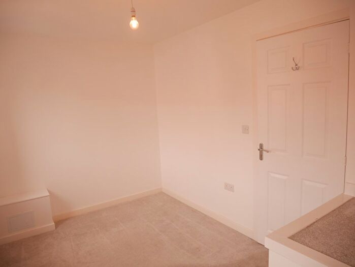 2 Bedroom End Of Terrace House To Rent In Wigeon Road, Bridgwater, TA6