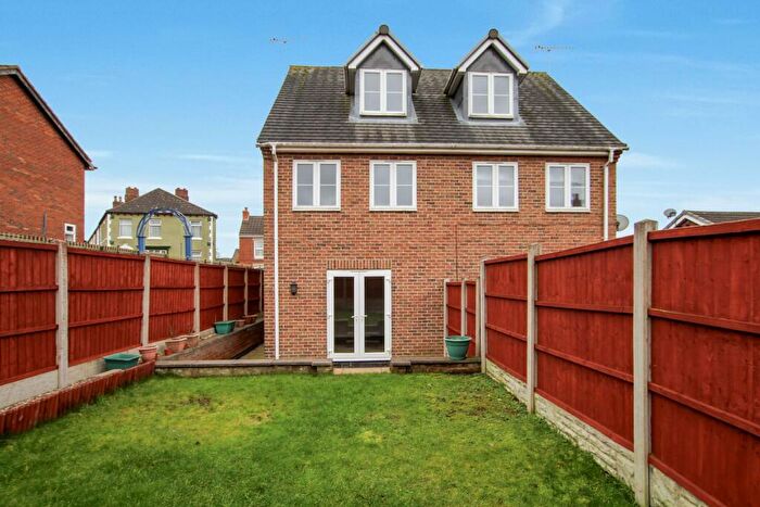 3 Bedroom Semi-Detached House For Sale In Bernard Street, Woodville, DE11