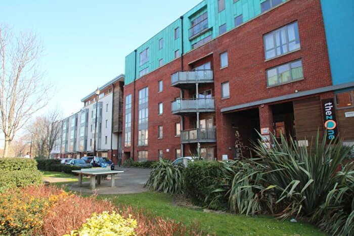 Studio To Rent In Ratcliffe Court - City Centre, BS2