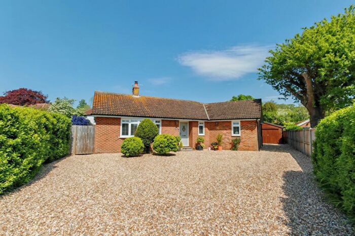 3 Bedroom Detached Bungalow For Sale In Grebe Crescent, Hythe, Kent, CT21