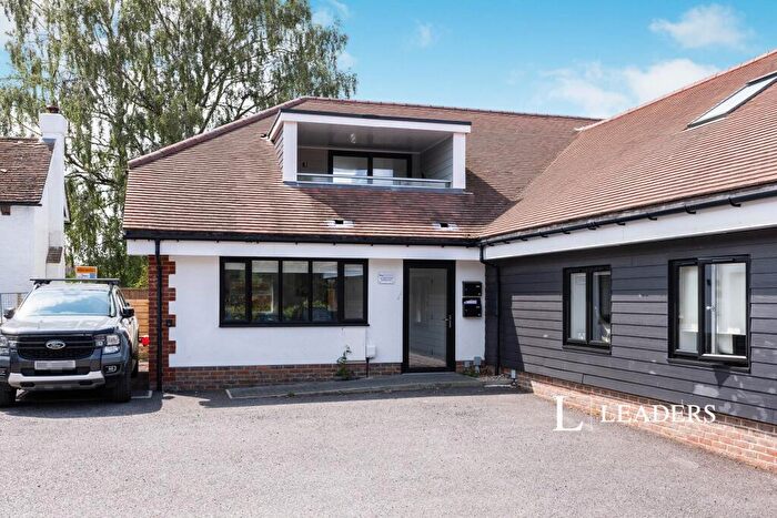 1 Bedroom Flat To Rent In Burrows Lane, Gomshall, GU5