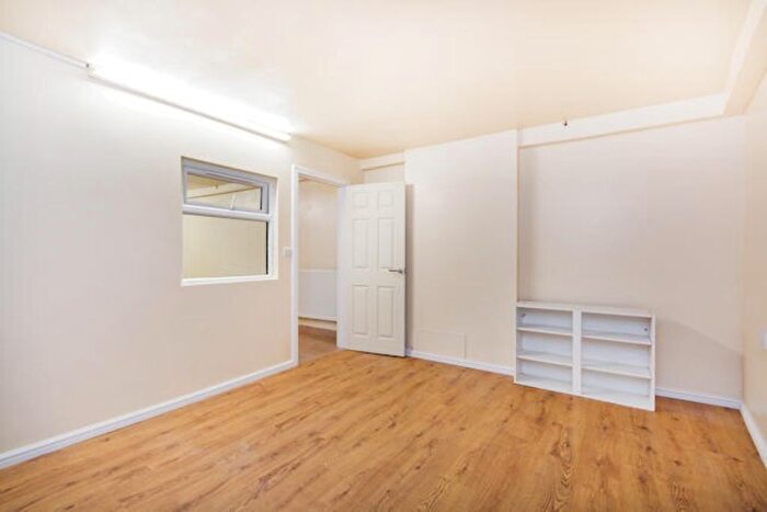 1 Bedroom Flat To Rent In High Street, Croydon, CR0