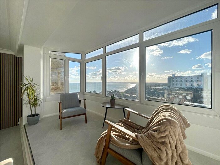 2 Bedroom Apartment For Sale In West Cliff Road, Bournemouth, Dorset, BH2
