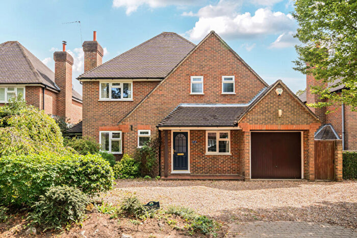 3 Bedroom Detached House For Sale In Hogshill Lane, Cobham, KT11