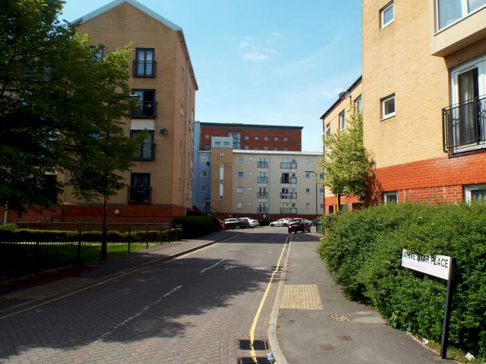 1 Bedroom Apartment To Rent In White Star Place, Central, SO14