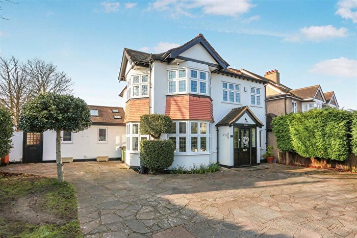 5 Bedroom Detached House For Sale In Furzedown Road, Sutton, SM2