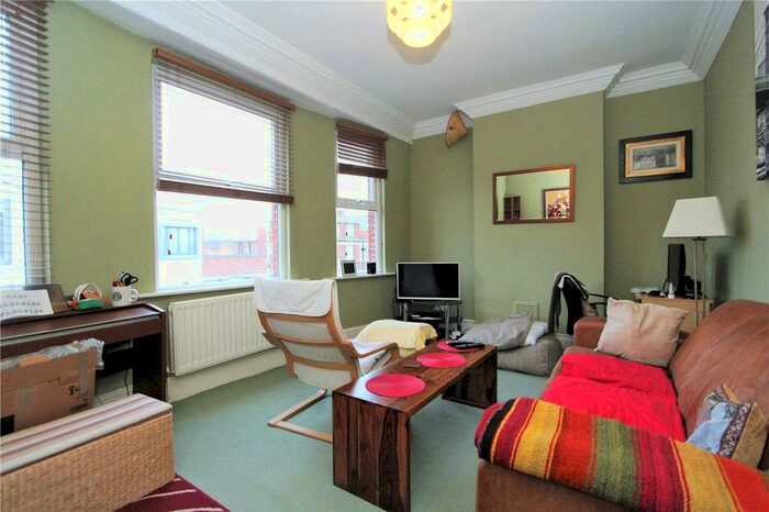 1 Bedroom Flat To Rent In Leeland Mansions, Ealing, London, W13