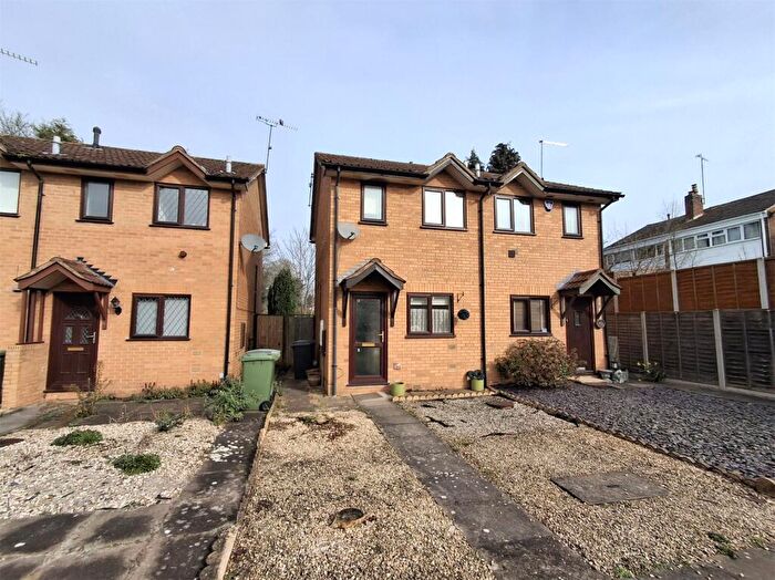 1 Bedroom Semi Detached House For Sale In Blakebrook Gardens, Kidderminster, Worcestershire, DY11