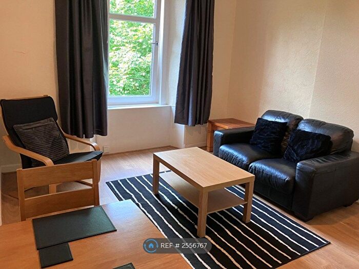 2 Bedroom Flat To Rent In Bruce Street, Stirling, FK8