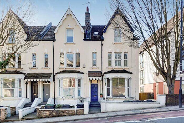 1 Bedroom Flat To Rent In Muswell Hill, Muswell Hill, London, N10