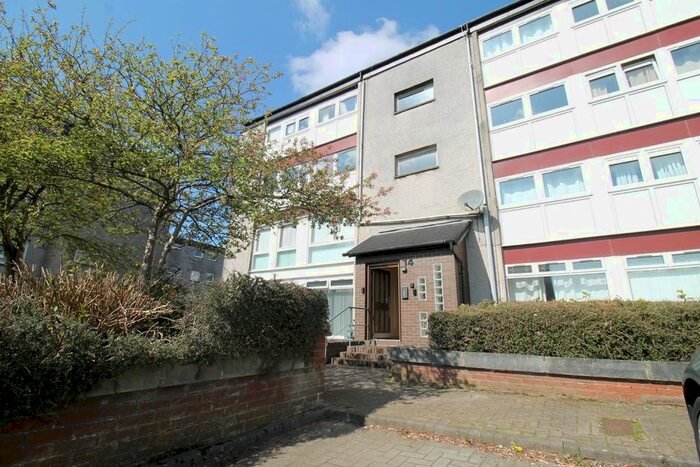 3 Bedroom Flat To Rent In Glenacre Road, Cumbernauld, Glasgow, G67