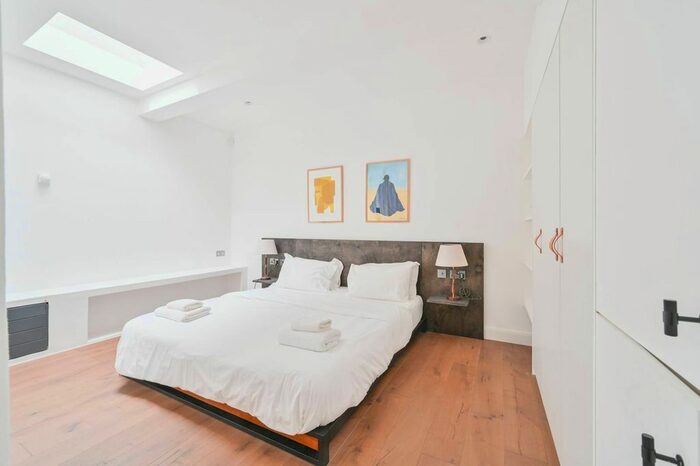 1 Bedroom Flat To Rent In Macroom Road, Maida Hill, London, W9