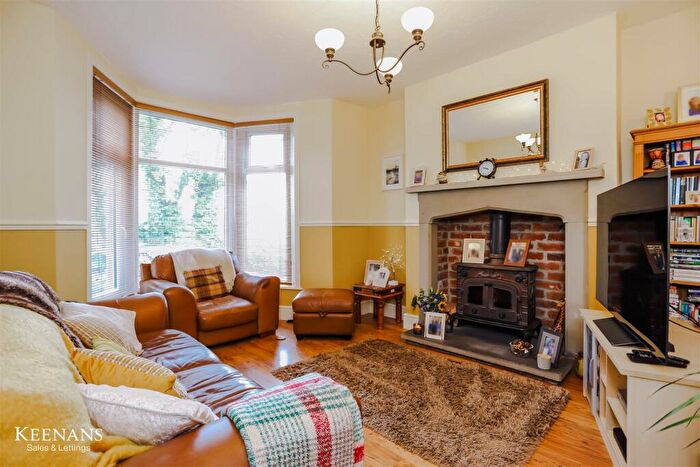 4 Bedroom End Of Terrace House For Sale In Park Avenue, Salterforth, Barnoldswick, BB18
