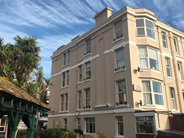 2 Bedroom Flat To Rent In The Lawn, The Strand, Dawlish, EX7