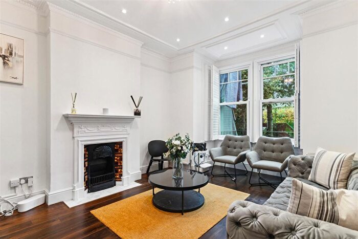 3 Bedroom Maisonette To Rent In Fauconberg Road, London, W4
