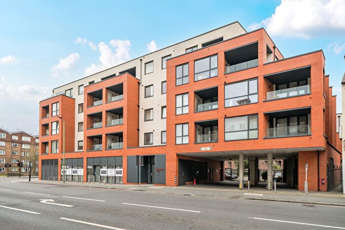 2 Bedroom Flat For Sale In Homesdale Road, Bromley, BR2