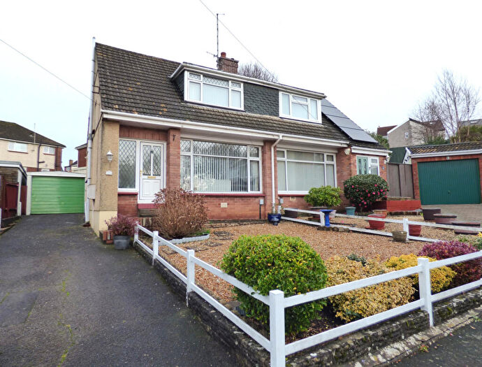 2 Bedroom Semi Detached House For Sale In Kennington Close Killay Swansea, SA2