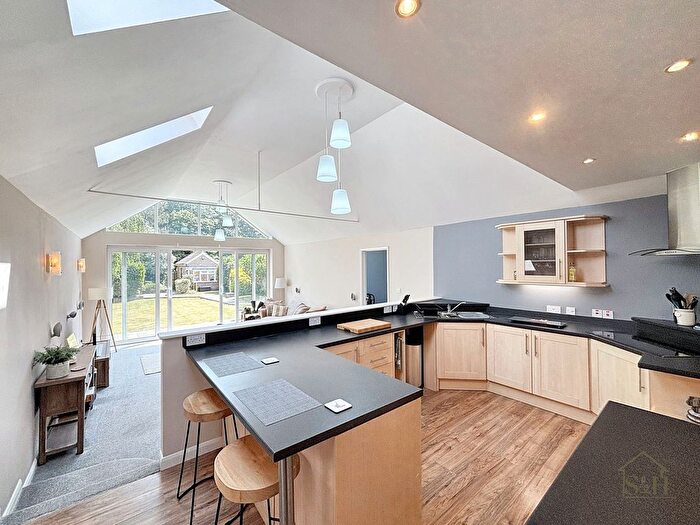 4 Bedroom Bungalow For Sale In Sandyhurst Lane, Ashford, TN25