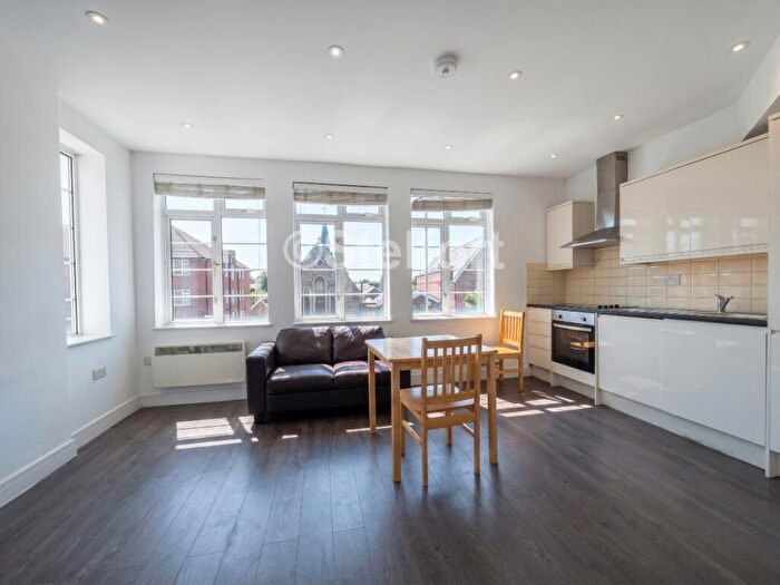 2 Bedroom Apartment To Rent In Mottingham Road, London, SE9