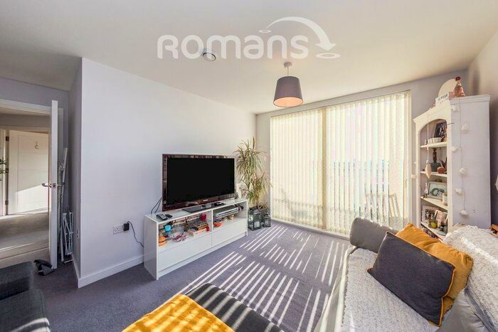 2 Bedroom Apartment To Rent In Belgravia Mansions, Camberley, GU15