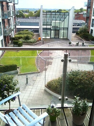 1 Bedroom Flat For Sale In Cedar Court, Longfield Centre, Prestwich, Manchester, M25