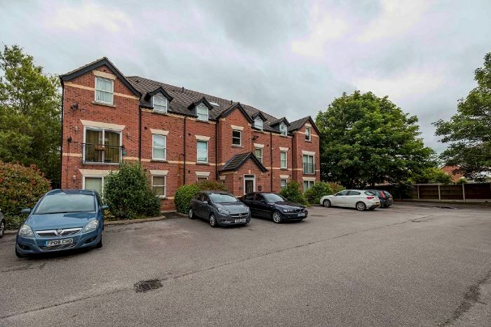 2 Bedroom Flat To Rent In Weaver Grove, Winsford CW7