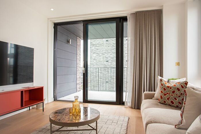 1 Bedroom Flat To Rent In Camley Street, London, N1C