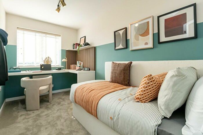2 Bedroom Apartment For Sale In Copperhouse Green Lowfield Street Dartford, DA1
