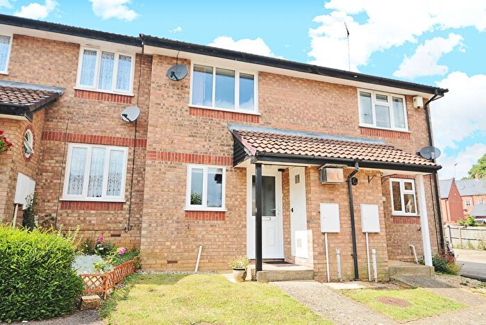 2 Bedroom Terraced House To Rent In Banbury, Oxfordshire, OX16