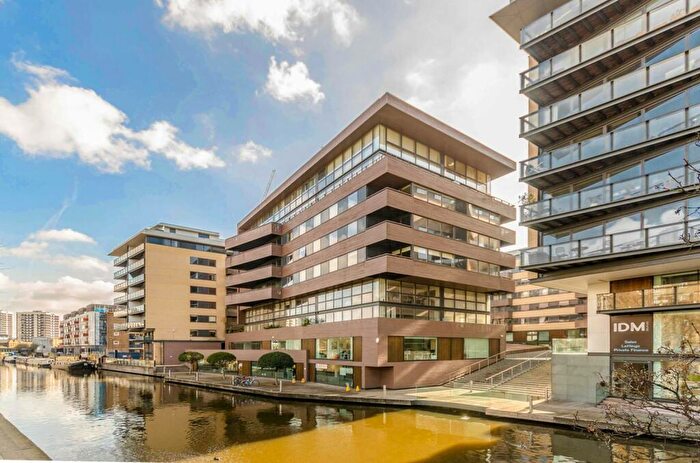 1 Bedroom Flat To Rent In Poole Street, Hoxton, London, N1