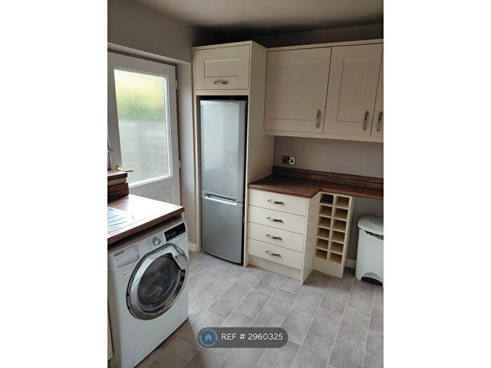 2 Bedroom End Of Terrace House To Rent In Hawthorn Avenue, Tadcaster, LS24