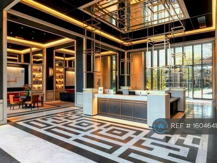 2 Bedroom Flat To Rent In Viaduct Gardens, London, SW11