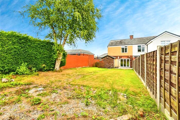 3 Bedroom Semi Detached House For Sale In New Hall Road, Bury, Greater Manchester, BL9