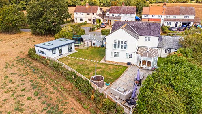 5 Bedroom Detached House For Sale In Crix Green, Felsted, Dunmow, CM6