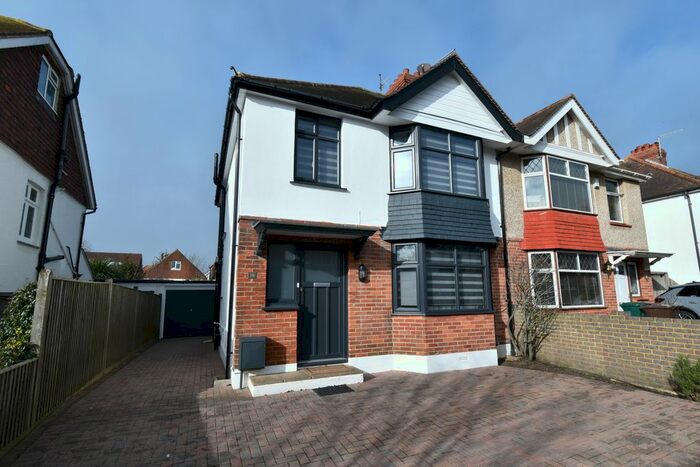 3 Bedroom Semi-Detached House To Rent In Woodhouse Road, Hove, BN3