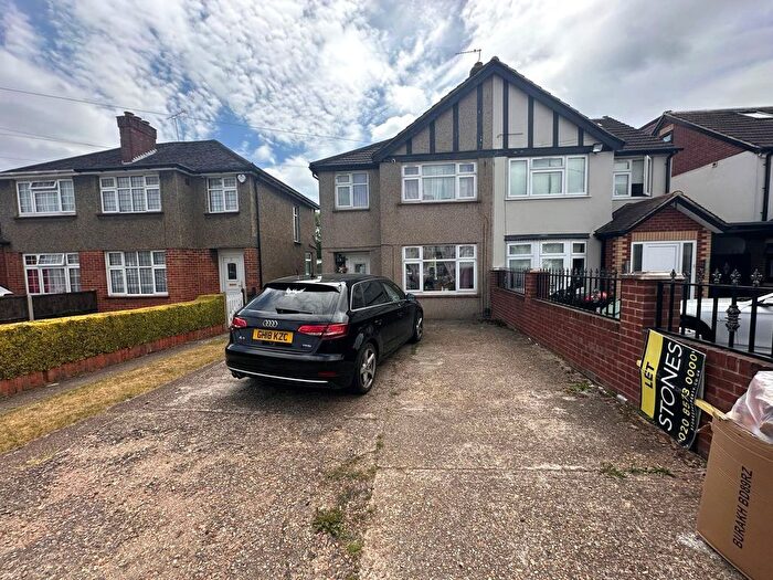 3 Bedroom Semi-Detached House To Rent In Seaton Road, Hayes, Middlesex, UB3