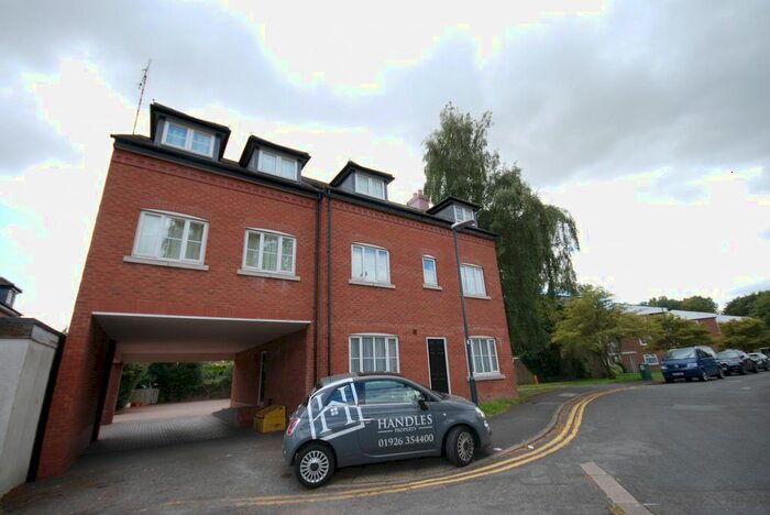 2 Bedroom Flat To Rent In Whites Row, Kenilworth, Warwickshire, CV8