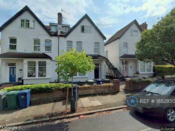 3 Bedroom Flat To Rent In Sunningfields Road, London, NW4