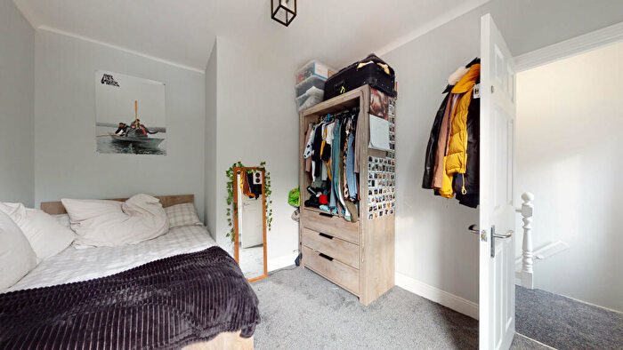 4 Bedroom Terraced House To Rent In Carholme Road, - Bed, LN1