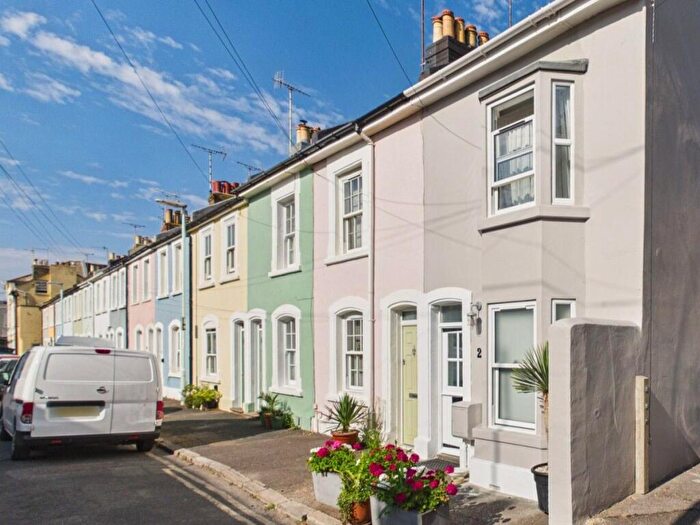 3 Bedroom Terraced House For Sale In Surrey Street, Worthing, BN11